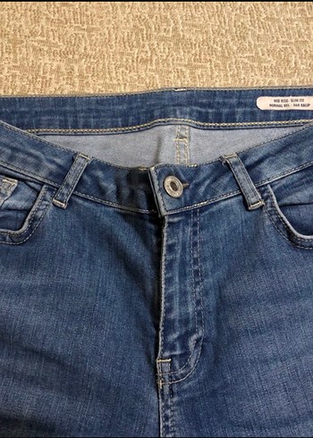 Zincir Detaylı Mavi Kadın Jean Pantolon - Görsel 4