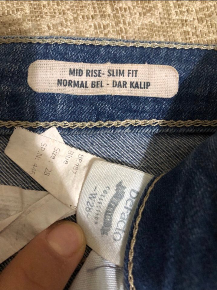 Zincir Detaylı Mavi Kadın Jean Pantolon - Görsel 5