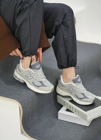 37 Beden NEWBALANCE LUX