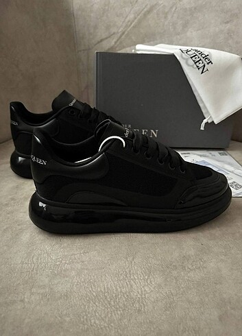 Alexander McQueen ALEXANDER MCQUEEN 
