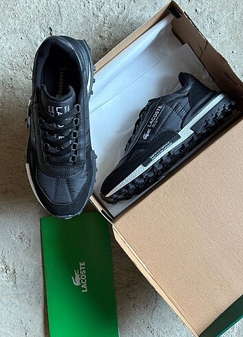 42 Beden siyah Renk LACOSTE