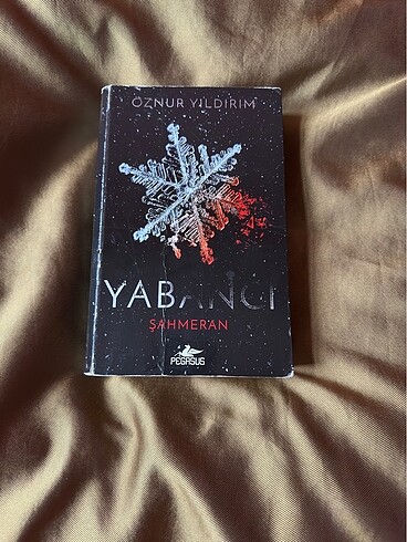 Yabancı şahmeran kitap