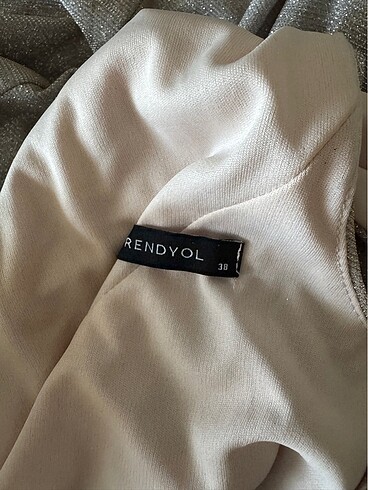 m Beden ten rengi Renk Trendyol 38 beden pudra abiye 1-2 kere giyildi