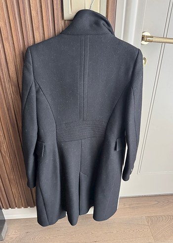 Zara s beden Kaban dar kesimdir - Görsel 3