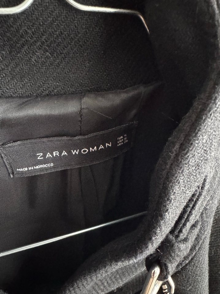 Zara s beden Kaban dar kesimdir - Görsel 2