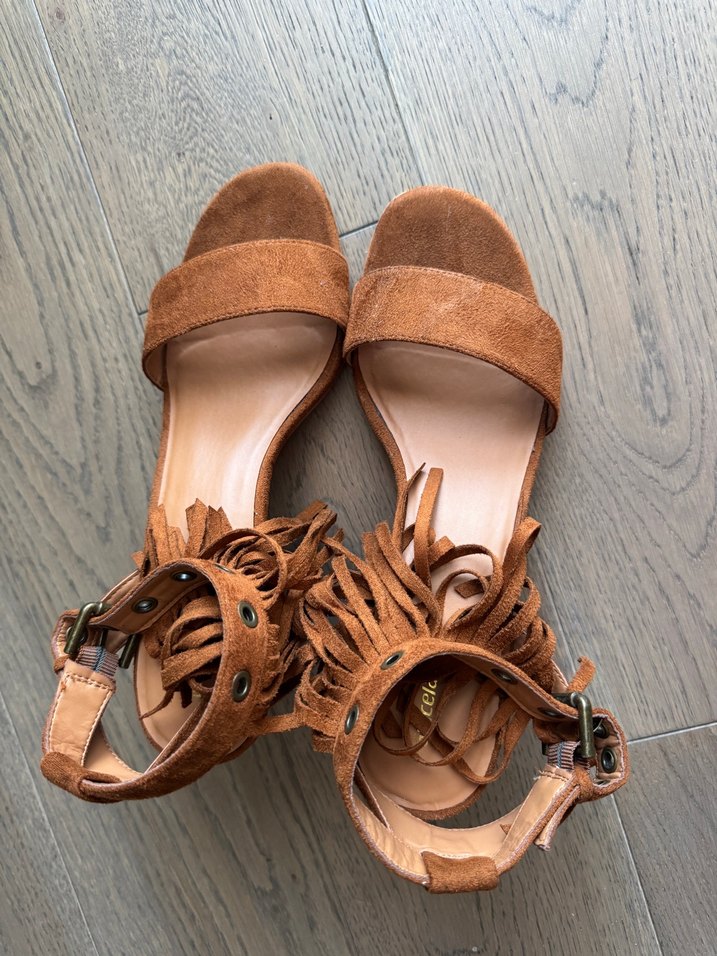 Deichmann Püsküllü Kahverengi hiç giyilmemiş Topuklu Sandalet - Görsel 2