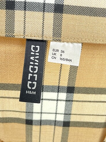 36 Beden çeşitli Renk H&M Kısa Elbise %70 İndirimli.