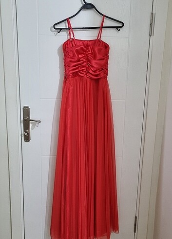 Narçiçeği straplez uzun elbise - Görsel 6