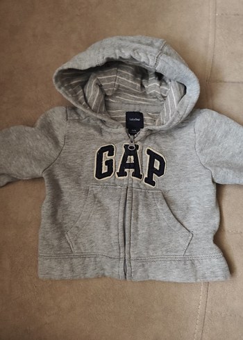 GAP Erkek Çocuk Gri Fermuarlı Sweatshirt - Görsel 2
