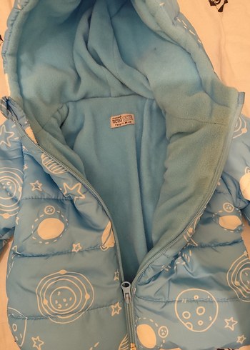 Kapüşonlu Mavi Baskılı Erkek Çocuk Mont - Görsel 3