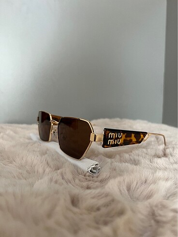 Miu Miu Gözlük