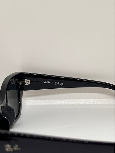  Beden siyah Renk Ray Ban Gözlük