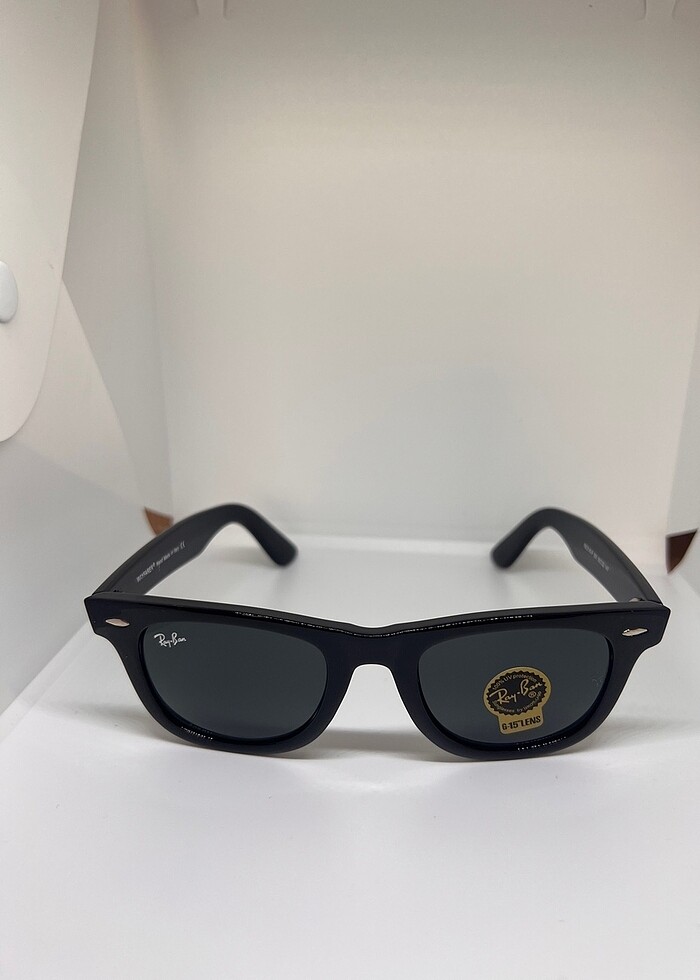 Ray Ban Wayfarer Güneş Gözlüğü - Görsel 2