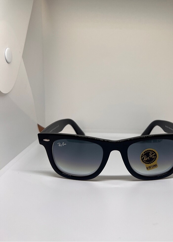 Ray Ban Wayfarer Güneş Gözlüğü - Görsel 2