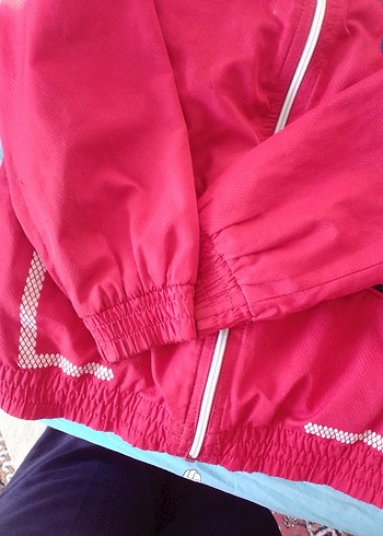 Kırmızi erkek çocuk mont - Görsel 2