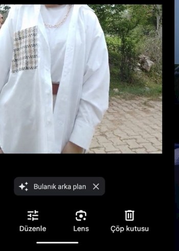 Düğmeli Beyaz arkası at detaylı bayan gömlek - Görsel 6