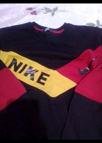 Nike m