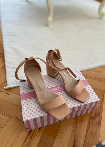 Bej Blok Topuklu Kadın Sandalet - Görsel 4