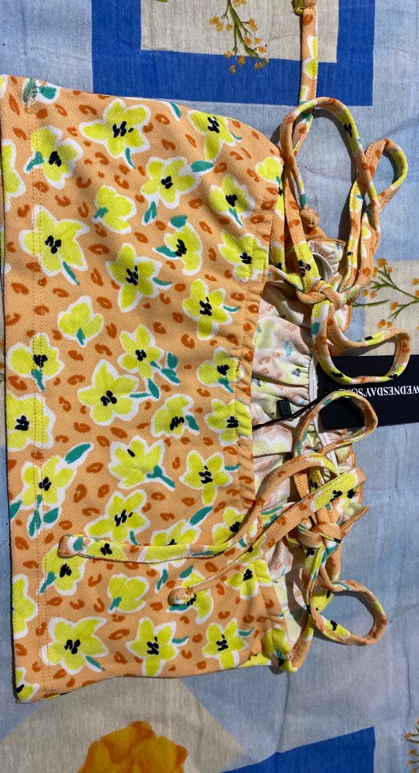 Sarı Baskılı Mini Kadın Crop Top - Görsel 4