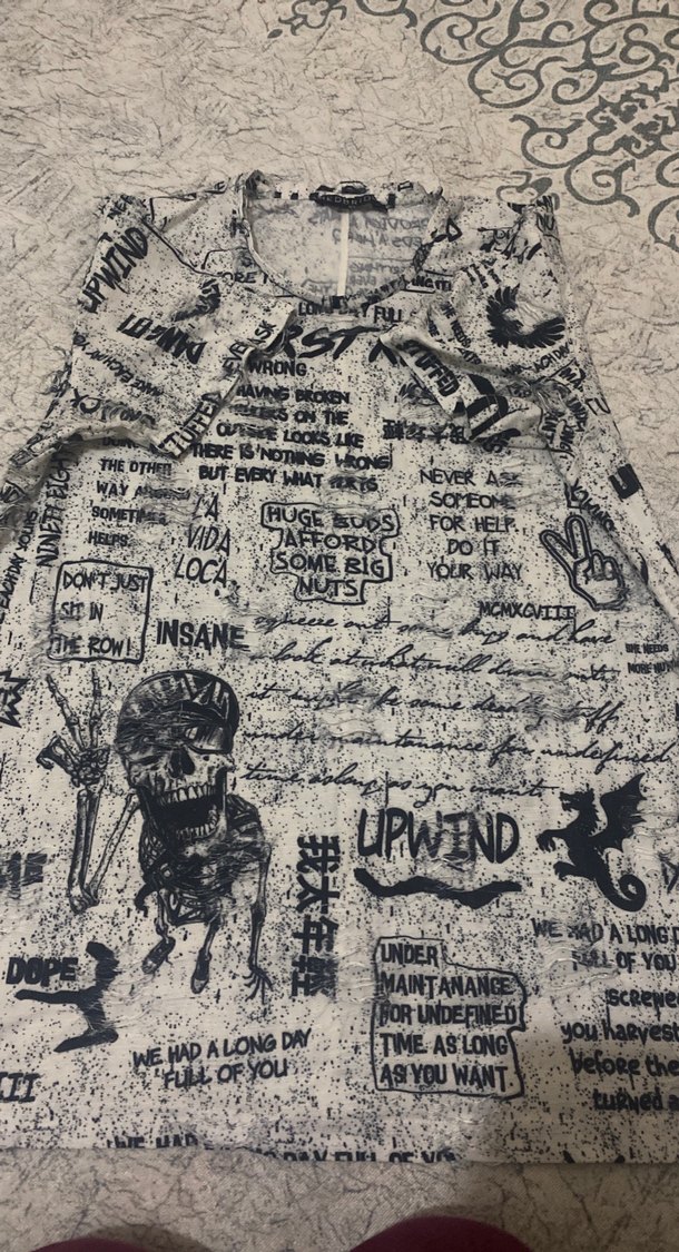 Çizgi Roman Sayfası Tasarımlı Kumaş tişört - Görsel 3