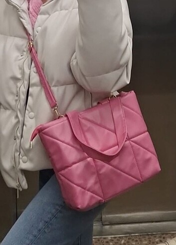 pembe çanta
