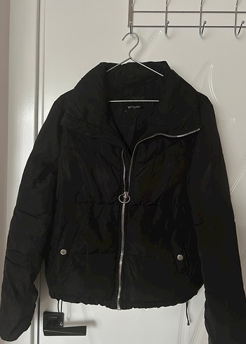 Bershka Şişme Mont