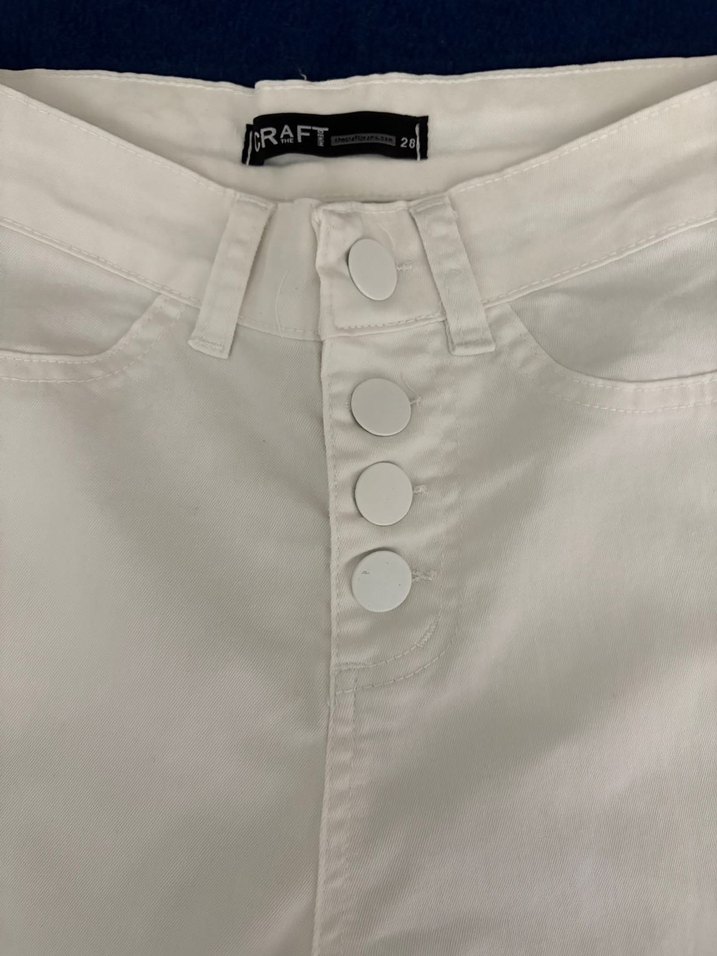 Düğmeli beyaz pantolon - Görsel 2