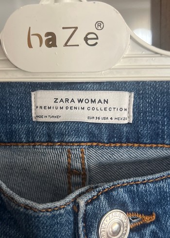 Zara Mavi Payetli Nakışlı Normal Boy Kadın Jean