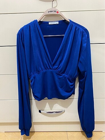 mavi crop bluz