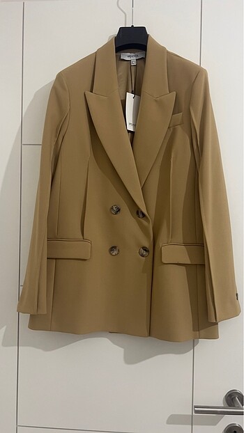 l Beden İpekyol Biye Dikişli Blazer