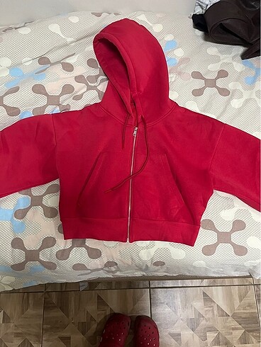 l Beden kırmızı Renk Kapüşonlu crop sweat