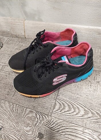 Skechers spor ayakkbı