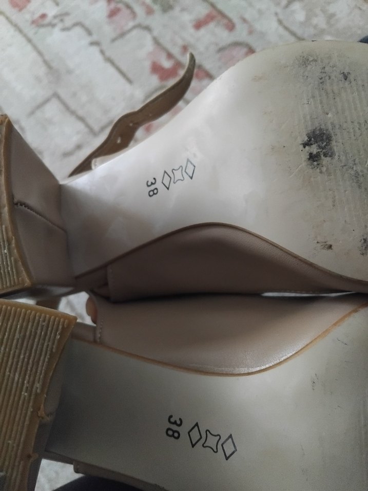 Bej Deri Kadın Dolgu Topuklu Akşam Ayakkabısı - Görsel 3