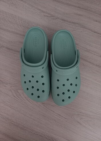 39 Beden Crocs kalın taban kadin terlik