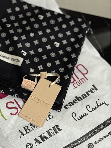  Beden Pierre Cardin