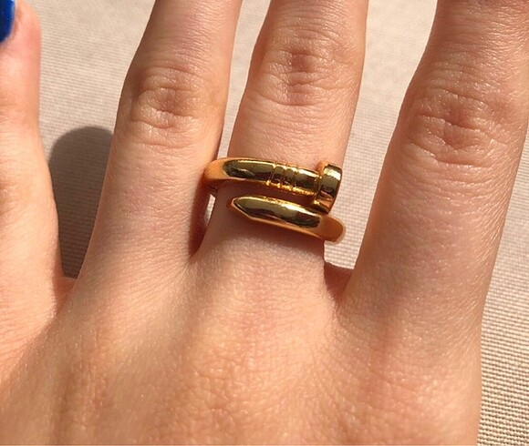 Cartier Çivi Model Yüzük