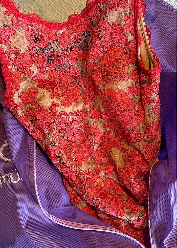 ALFABETA DANTEL ABİYE SIRT DEKOLTELİ - Görsel 2