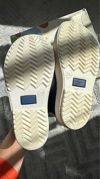 İgor Yağmur Botu - Görsel 5