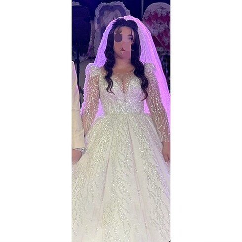 GELİNLİK (PRENSES MODEL/KUYRUKLU)