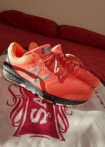 39 Beden kırmızı Renk NEW BALANCE SPOR AYAKKABI