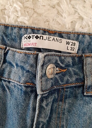 28 Beden mavi Renk KOTON JEANS