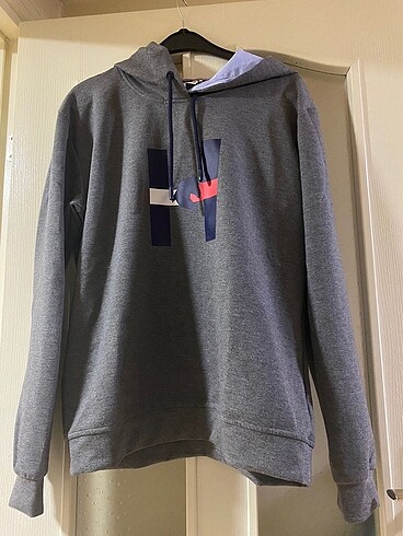 Tommy hilfiger sweatshirt