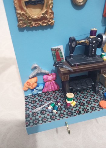  Beden Renkli Dikiş Makinesi Temalı Anahtarlık Askısı