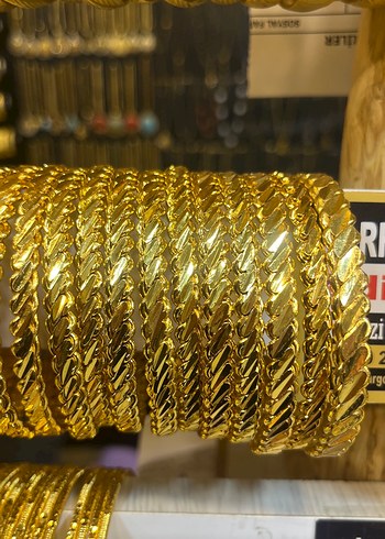 Kadın Zincir Detaylı Altın Rengi El Zinciri - Görsel 3