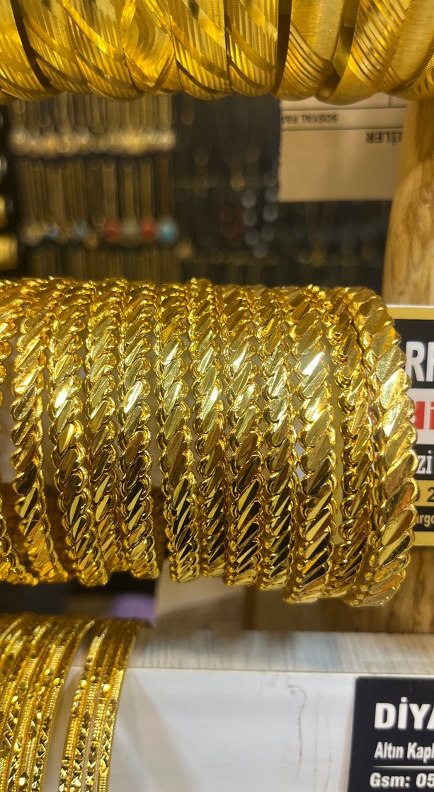 Kadın Zincir Detaylı Altın Rengi El Zinciri - Görsel 3