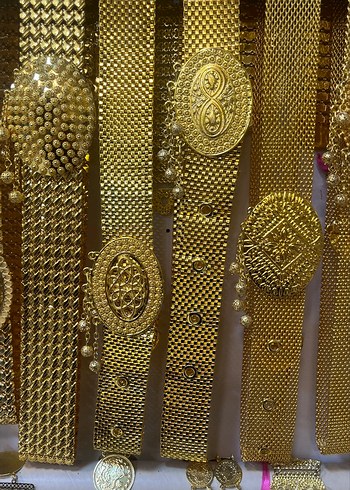 Zincir Detaylı Parlak Altın Kadın Kemer - Görsel 2