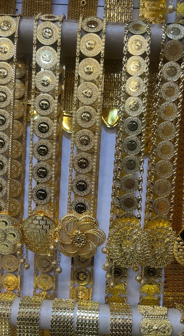 Zincir Detaylı Parlak Altın Kadın Kemer - Görsel 3