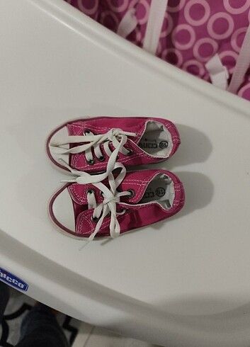 19 Beden pembe Renk Bebek Converse 