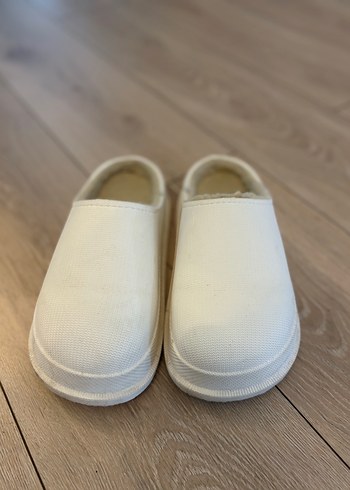 Penti Ekru Minimal Slip On Terlik