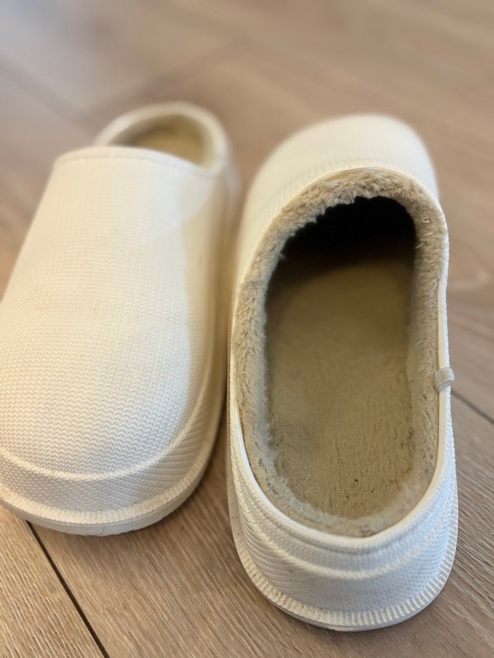 Ekru Minimal Slip-On Terlik — görsel 2/2